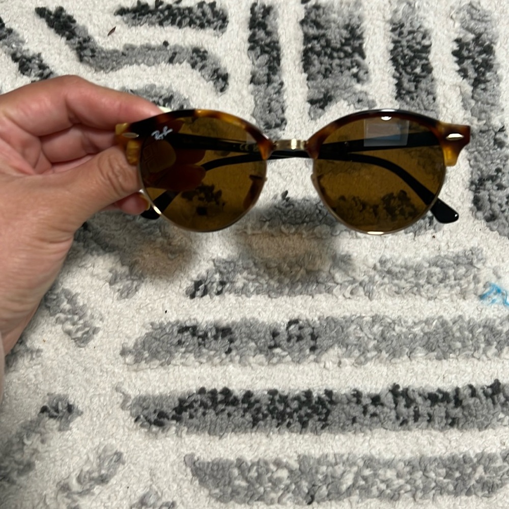 Ray-bans sunglasses